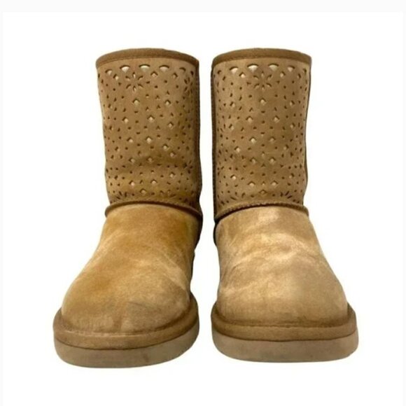 UGG Australia Classic Short Flora Perf Brown Suede Boots - Size 7 - Picture 6 of 14